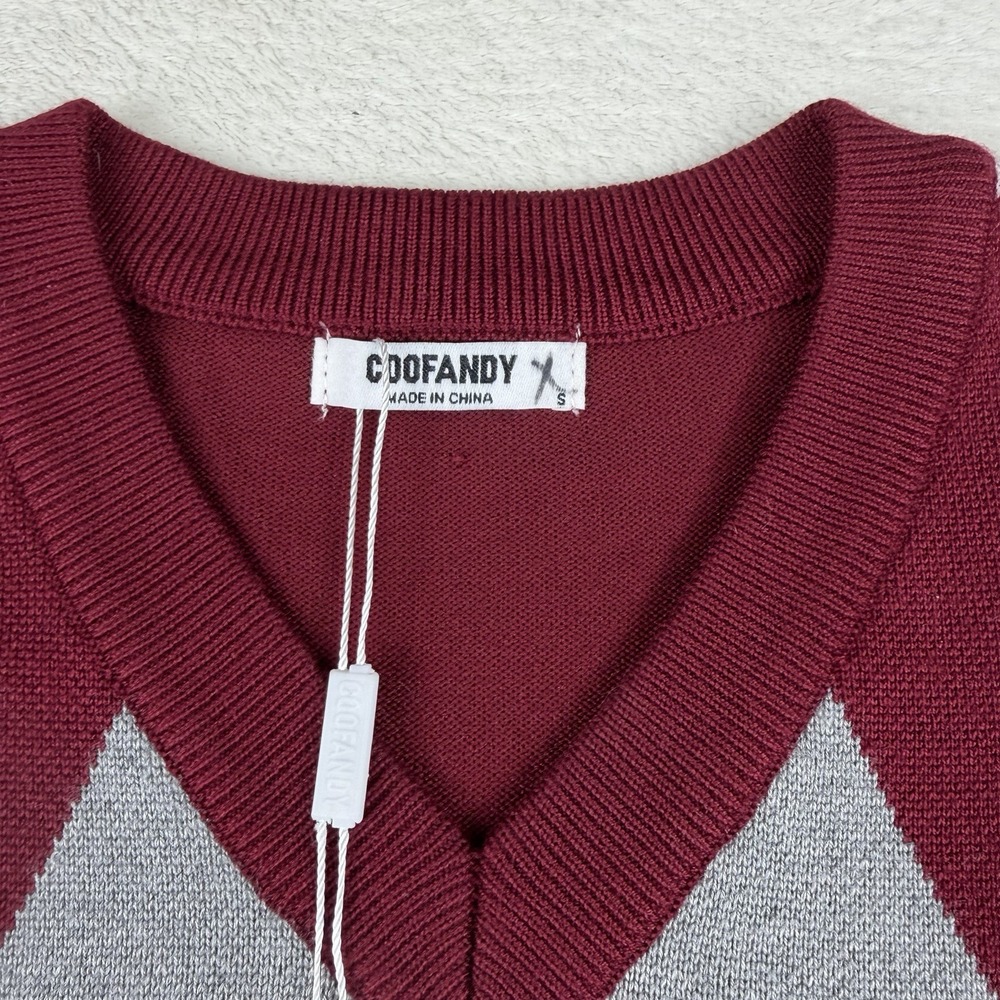 Coofandy V-Neck Sweater Vest Men's SMALL Red/Gray Argyle Sleeveless Pullover NWT - Picture 5 of 11